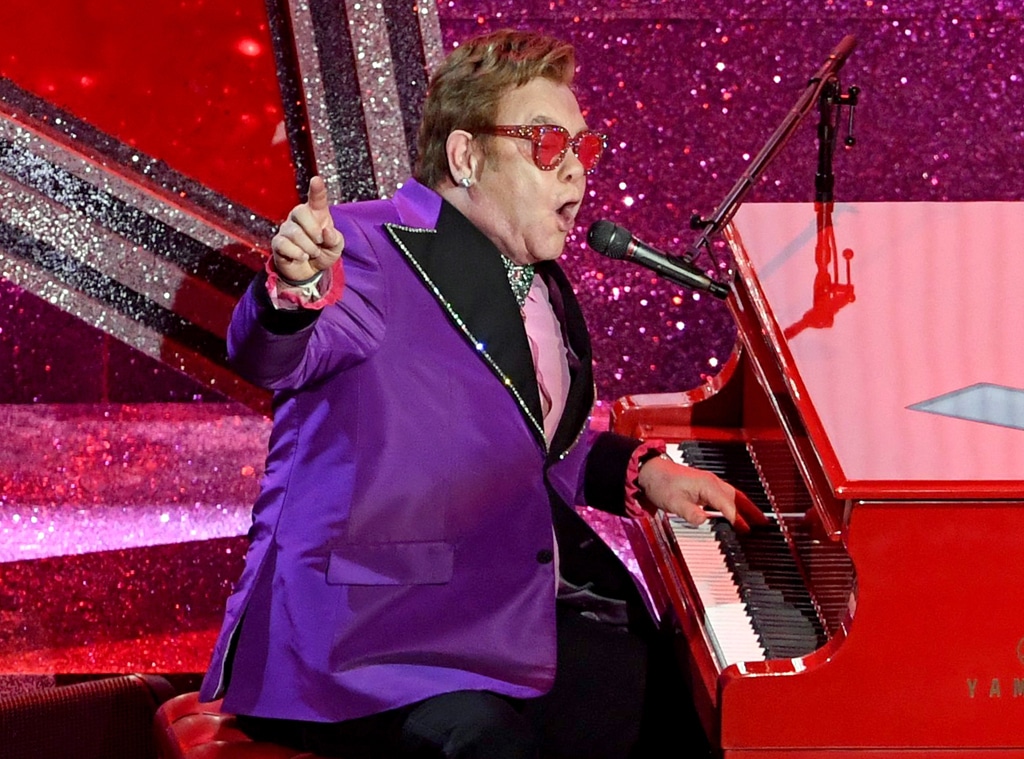Elton John Rocks the Oscars Stage With a Vibrant Performance E Elton John Rocks the Oscars Stage With a Vibrant Performance E
